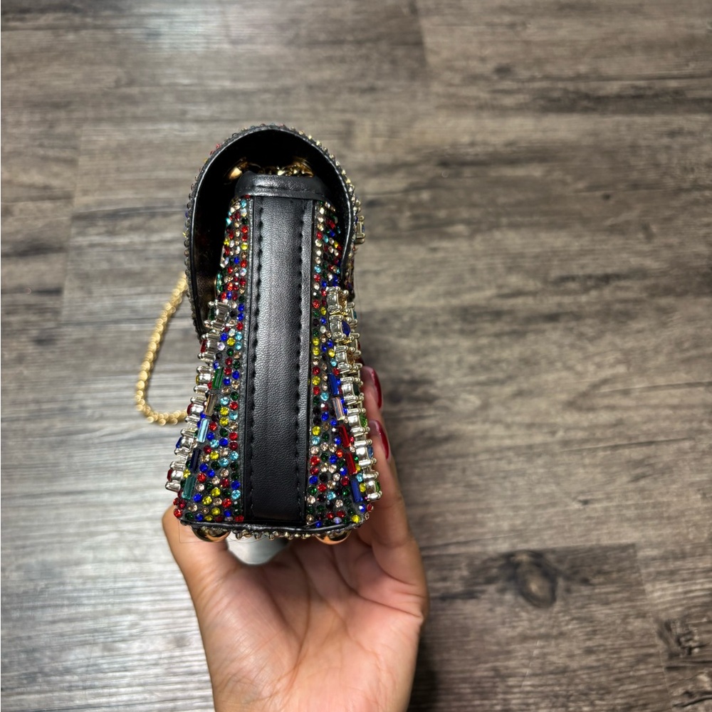 Elegant Multicolor Rhinestone Clutch with Gold Chain - Picture 5 of 10